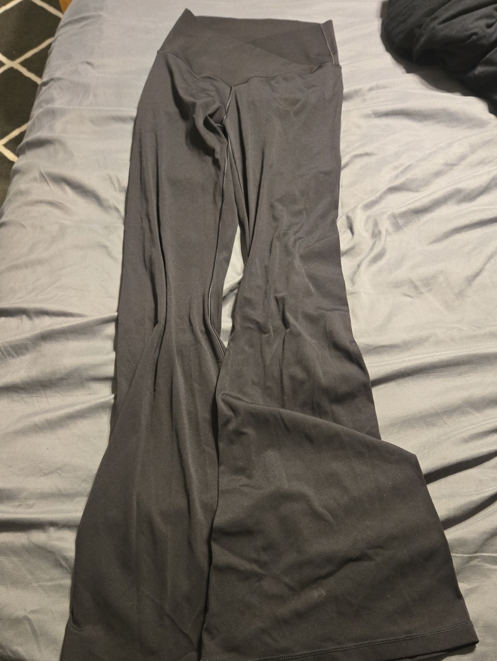 OFFLINE by Aerie Black Flare Leggings - M